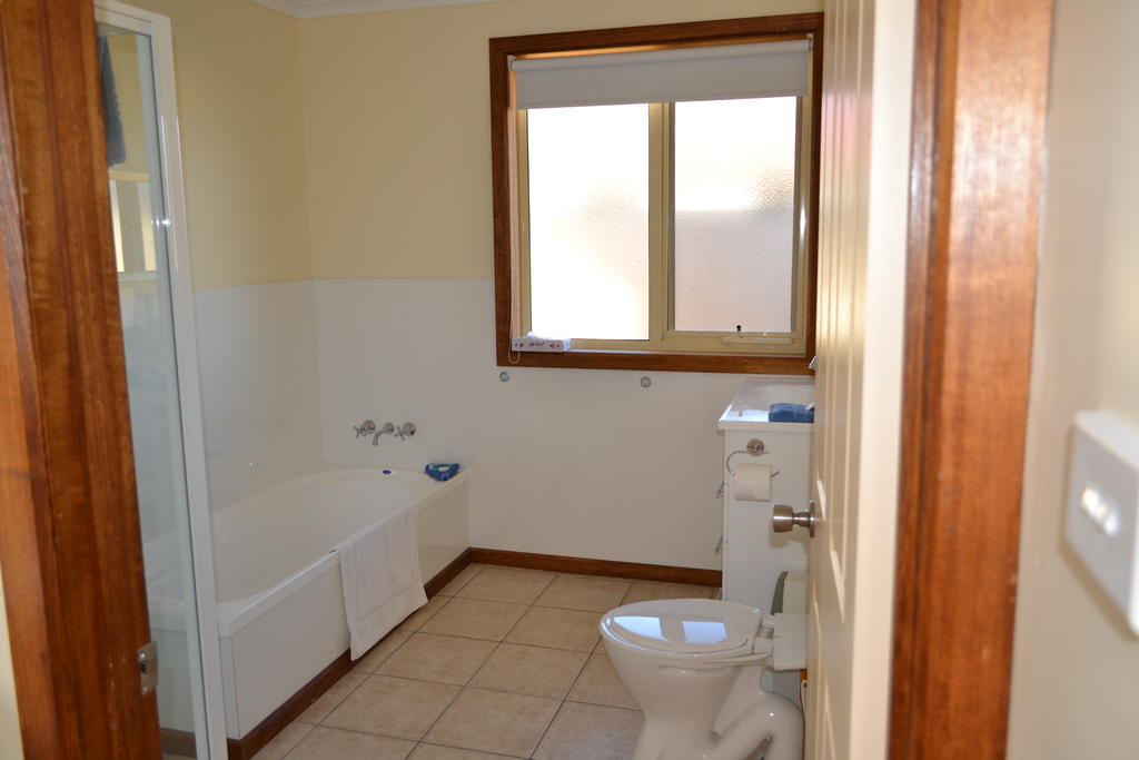 All Inn Strahan Holiday Units Zimmer foto